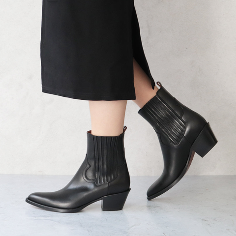 Sample Sale for Women's